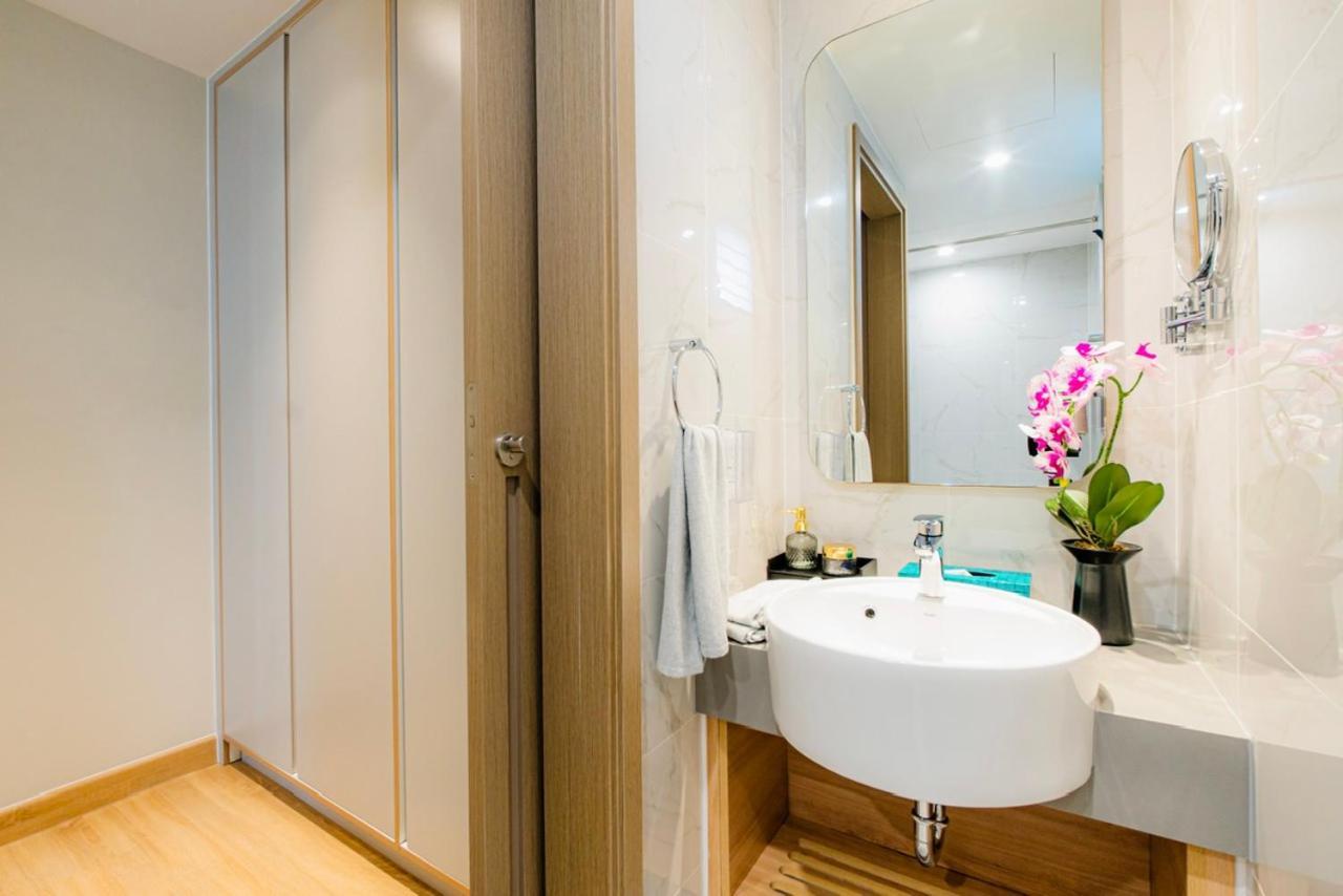 Zenity Luxury Apartment In District 1 Since 2024 Хошимин Екстериор снимка