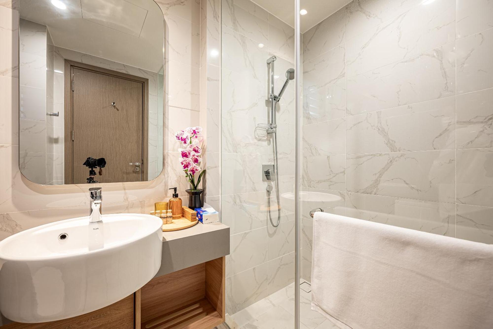 Zenity Luxury Apartment In District 1 Since 2024 Хошимин Екстериор снимка